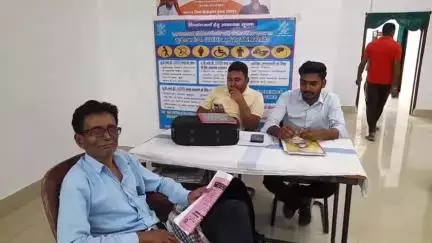 चेवाड़ा: चेवाड़ा सामुदायिक स्वास्थ्य केंद्र में बृहस्पतिवार को दिव्यांगजनों के लिए यूडीआईडी कार्ड जारी करने हेतु लगा कैंप
