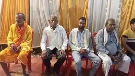 सुल्तानपुर: डोमनपुर गांव में श्रीमद्भागवत कथा के समापन पर विशाल भंडारा सम्पन्न, सैकड़ों भक्तों ने चखा प्रसाद