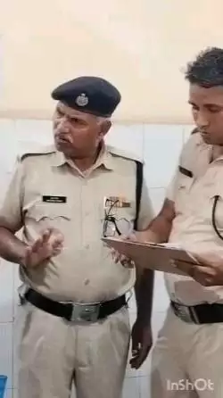 अलवर: अलवर रेलवे स्टेशन पर ट्रेन के नीचे आने से एक व्यक्ति का हाथ कटा, गंभीर हालत में जयपुर किया गया रैफर