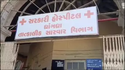 ધ્રાંગધ્રા: વિશ્વ હાયપરટેન્શન દિવસની ધ્રાંગધ્રા સરકારી હોસ્પિટલખાતે નર્સિંગના વિધાર્થીઓએ ચિત્ર,રંગોળી દોરીને લોકોને જાગૃત કર્યા