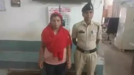 तिल्दा: तिल्दा सिंधी कैंप निवासी एक महिला को पुलिस ने अवैध मादक पदार्थ गांजा के साथ किया गिरफ्तार
