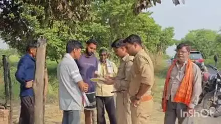 बिंदकी: जनता गांव के समीप बाईपास में रोड किनारे रखी पान मसाला की गुमटी में अराजक तत्वों ने लगाई आग, सूचना पर पुलिस पहुंची