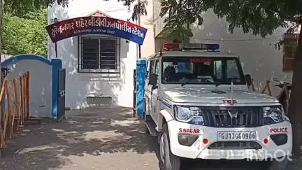 વઢવાણ: સુરેન્દ્રનગર બસ સ્ટેશનમા મારામારી કરનાર ૪ શખ્સોને બી ડિવિઝન પોલીસે ઝડપી લીધા