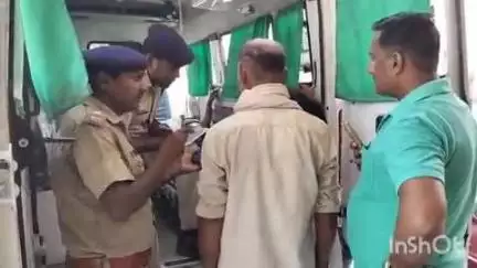 औरैया: दिबियापुर के फफूंद रेलवे स्टेशन पर मैनपुरी जनपद निवासी महिला चलती ट्रेन से उतरते समय कूदी, हुई घायल