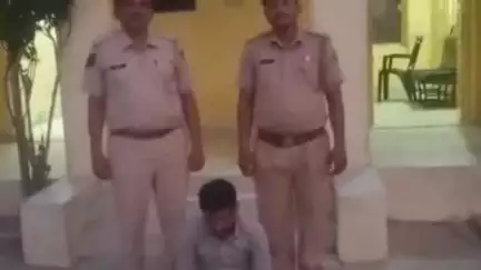 चितलवाना: सरवाना पुलिस ने विशेष अभियान के तहत कार्रवाई कर 1 साल से फरार स्थाई वारंटी को किया गिरफ्तार
