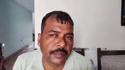 बेल्थरा रोड: इब्राहीमपट्टी में दंपति ने लेखपाल और नायब तहसीदार पर लगाया गंभीर आरोप, कहा- विपक्षी को दिलाया कब्जा