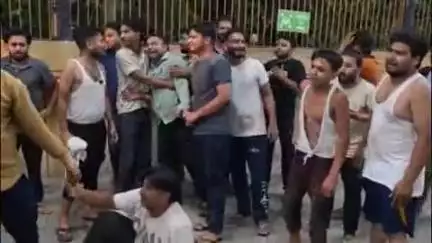 खुर्जा: मोहल्ला खीरखानी में एक युवक की छाती में चाकू घोंपकर की गई हत्या, दूसरे युवक की हालत गंभीर