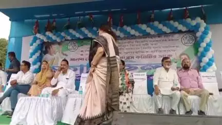 ইংরেজবাজার: এত ক্ষমতা থাকলে আমাদের কর্মীদের ওপর হাত দিক,বাঁধ রোড় এলাকায় তৃণমূলকে পাল্টা হুঁশিয়ারি বিজেপি সংসদের