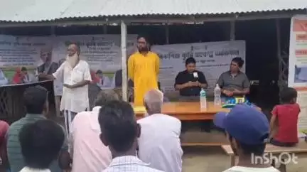 রতুয়া ১: খোপা কাঠি এলাকায় কৃষি দপ্তরের তরফে কৃষকদের নিয়ে বিকশিত কৃষি সংকল্প অভিযান