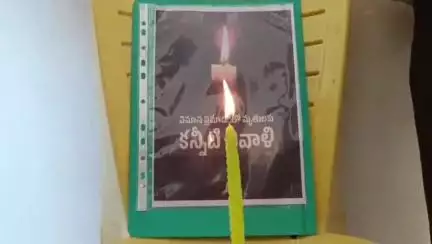 అహ్మదాబాద్ విమాన ప్రమాదం లో మృతులకు ముమ్మిడివరం టీడీపీ శ్రేణులు నివాళులు