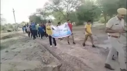 कोलायत: वंदे गंगा जल संरक्षण अभियान के तहत कोलायत में लव कुश वाटिका का भ्रमण किया गया, वन विभाग के अधिकारी भी रहे शामिल