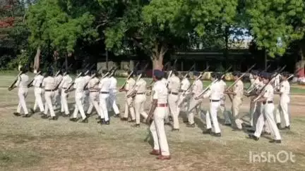 मुंगेर: पुलिस केंद्र मुंगेर में साप्ताहिक परेड का आयोजन, पुलिस पदाधिकारी ने किया निरीक्षण