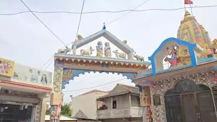 ભુજ: અમદાવાદ પ્લેન ક્રેશમાં કોડકી ગામમાં NRI પરિવારના એક સાથે ત્રણ સભ્યોના મોતથી ગમગીની છવાઈ