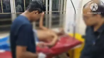 ধর্মনগর: পুত্রের হাতে রক্তাক্ত বৃদ্ধ পিতা ঘটনা  ধর্মনগর সাকাইবাড়ি গ্রামের দুই নং ওয়ার্ড়  এলাকায়