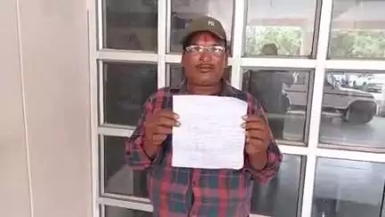 डिंडौरी: नयेगांव माल में बिजली पोल होने पर भी केबल लाइन नहीं लगने से ग्रामीण परेशान