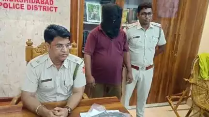 হরিহরপাড়া: হরিহরপাড়ায় বোমাবাজি ও গুলি কাণ্ডে নতুন মোড়, আলমারি থেকে উদ্ধার আগ্নেয়াস্ত্র