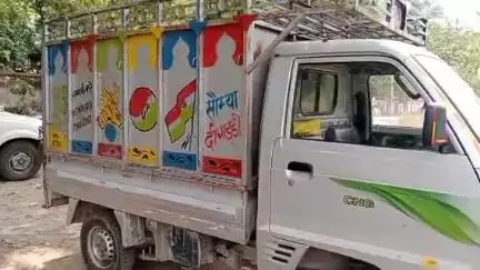 लखीमपुर: खोरिया गांव के बाहर संदिग्ध परिस्थितियों में सड़क के किनारे मिला युवक का शव, क्षेत्र में फैली सनसनी