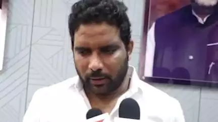 ಮೈಸೂರು: ಅಹ್ಮದಾಬಾದ್ ನ ವಿಮಾನ ದುರಂತದ ಪ್ರಕರಣಕ್ಕೆ ಅಲ್ಲಿನ ಸಿಎಂ ರಾಜೀನಾಮೆ ಕೊಡುತ್ತಾರ ಇಲ್ಲ ನರೇಂದ್ರ ಮೋದಿ ರಾಜೀನಾಮೆ ಕೊಡುತ್ತಾರ: ಶಾಸಕ ಅನಿಲ್