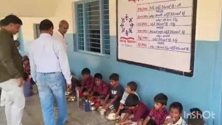 బాల్కొండ: చిట్టాపు ర్ పాఠశాలలో మధ్యాహ్న భోజనాన్ని పరిశీలించిన మండల విద్యాశాకాధికారి బట్టు రాజేశ్వర్