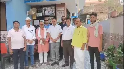 गया टाउन सीडी ब्लॉक: गया में भाजपा किसान मोर्चा ने अहमदाबाद विमान हादसे के मृतकों के प्रति संवेदना व्यक्त की