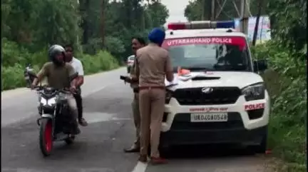 रामनगर: चिलकिया पावर हाउस के पास बगीचे में मिला एक अज्ञात व्यक्ति का शव, मौके पर पहुंची पुलिस शिनाख्त में जुटी