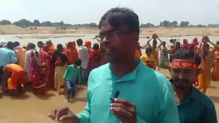 गुरुआ: बैजू धाम में जल यात्रा के साथ शिव शक्ति महायज्ञ शुरू, गुरुआ विधायक ने पत्नी संग किया शुभारंभ