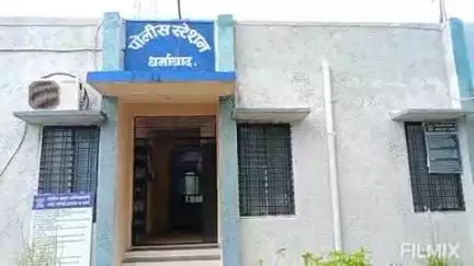 धर्माबाद: शहरातील मधुबन बारजवळ कंटेनर व दुचाकीच्या धडकेत दुचाकीस्वार ठार, धर्माबाद पोलिसांत गुन्हा नोंद