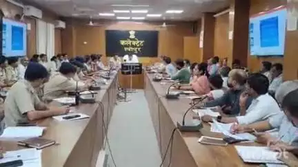 श्योपुर: बाढ़ आपदा में बचाव कार्य समन्वय से करें: कलेक्टर, पुलिस और जिला प्रशासन की संयुक्त बैठक