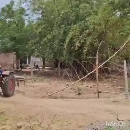 ऊंचाहार: बरसँवा मजरे कंदरांवा गाँव में नवीन परती की भूमि पर किए गए अवैध कब्जे को राजस्व विभाग की टीम ने हटवाया