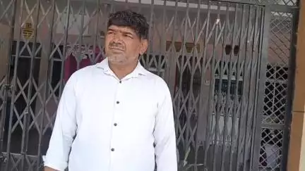 बागपत: हरचंदपुर गांव में दुकानदार की लापरवाही के चलते किसान की 6 बीघा फसल हुई खराब, डीएम ने दिए जांच के आदेश