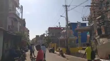 எடப்பாடி: அங்காளம்மன் கோவில் தெரு குழந்தைகளுக்கு தோசையில் விஷத்தை கலந்து கொடுத்து கணவன் மனைவி தற்கொலை முயற்சி விசாரணை