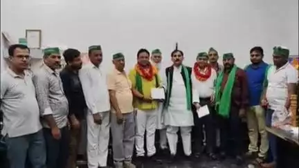 खुर्जा: खुर्जा के गांव धराऊ में भाकियू महाशक्ति की बैठक, बिजली को लेकर चर्चा और संगठन का विस्तार