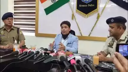 नाहन: डीआईजी साइबर मोहित चावला ने नाहन में पत्रकारों से की मुलाकात, सिरमौर में साइबर नोडल ऑफिसर तैनात