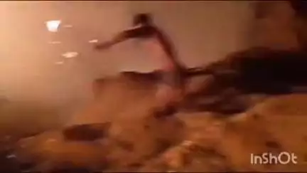 सिकंदराराऊ: नारई में 2 दर्जन भुस की भुर्जी और कंडो के विटोरों में लगी आग, ग्रामीणों को लाखों का नुकसान, फायर ब्रिगेड ने पाया काबू