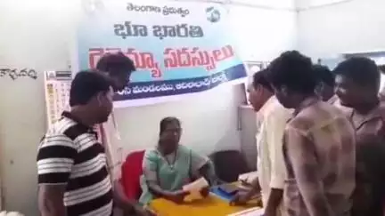 అదిలాబాద్ అర్బన్: తాంసీ లోని వాగును ఆక్రమించిన వారిపై చర్యలు తీసుకోవాలని తాంసీ తహాసిల్దార్ కు ఫిర్యాదు చేసిన మాజీ ఎంపీపీ