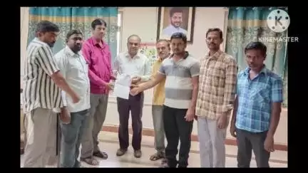 నల్గొండ: మిషన్ భగీరథ కార్మికుల వేతనాలను పెంచాలి: ఏఐటియూసి కార్యదర్శి దేవేందర్ రెడ్డి