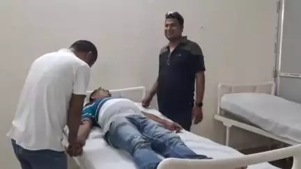 সোণাৰি: জিলা আয়ুক্তৰ উপস্থিতিত জিলা চিকিৎসালয়ত অনুষ্ঠিত হ'ল ৰক্তদান শিবিৰ আৰু সাংবাদিকৰ স্বাস্থ্য পৰীক্ষা শিৱৰ