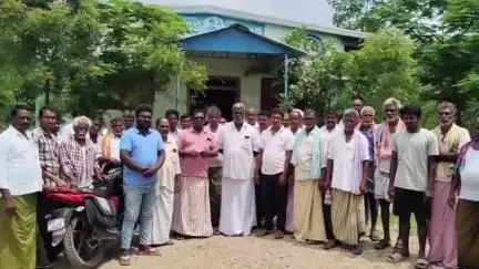 అలంపూర్: ఇథనాల్‌ ఫ్యాక్టరీని మూసివేయాలని కోరుతూ పెద్ద ధన్వాడ గ్రామంలో భూ భారతి అవగాహన సదస్సును అడ్డుకున్న గ్రామస్థులు #localissue