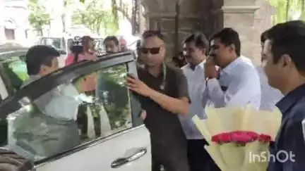 नाशिक: उद्योग मंत्री उदय सामान नाशिकच्या जिल्हाधिकारी कार्यालयात दाखल व्यस्त कुंभमेळ्याच्या पार्श्वभूमीवर घेणार बैठक