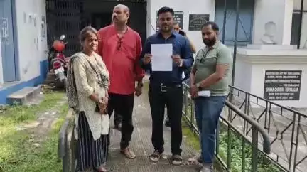 ধূপগুড়ি: সকালে স্কুল চালু করার দাবিতে কে ডেপুটেশন দিল নিখিলবঙ্গ প্রাথমিক চালসারSI অফিসে শিক্ষক সমিতি