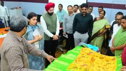 చీరాల కుప్పడం సిల్క్ చీరలకు జాతీయ స్థాయిలో అవార్డు ఎంపిక, ఈనెల 18న అవార్డును అందుకొనున్న కలెక్టర్ వెంకట మురళి