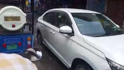 कासगंज: सोरों गेट अम्बेंडकर पार्क के सामने सड़क पर भरा नाले का पानी, स्थानीय लोग और दुकानदार परेशान #jansamasya