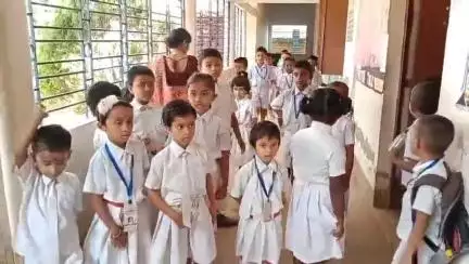 সোনামুড়া: মেলাঘর ইংলিশ মিডিয়াম এইচএস স্কুলে আহত ছাত্রী,শিক্ষক অভিভাবকদের ধুন্দুমার কান্ড #jansamasya