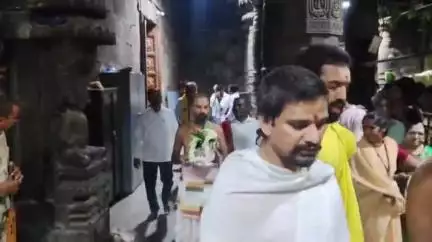 విశాఖపట్నం: సింహాచలం అప్పన్న స్వామిని దర్శించుకున్న ఆంధ్రప్రదేశ్ హైకోర్టు న్యాయమూర్తి హరిహరనాద్ శర్మ