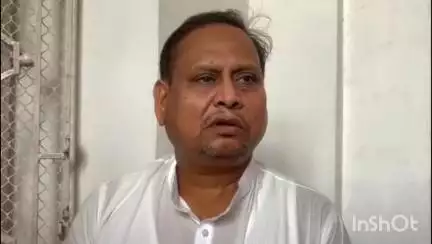 কলকাতা: বিধানসভায় ভরতপুরের বিধায়ক হুমায়ুন কবীরকে দলের তরফ থেকে ফাইনাল ওয়ার্নিং দেওয়া হলো
