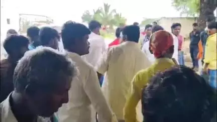 ಶಹಾಪುರ: ಅಸ್ಪೃಶ್ಯತೆ ಆಚರಣೆ ವಿರುದ್ಧ ನಾಲವಡಗಿ ಗ್ರಾಮದಲ್ಲಿ ಜನ ಜಾಗೃತಿ ಸಭೆ  #localissue