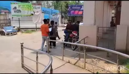 ସମ୍ବଲପୁର ମ୍ୟୁନିସିପାଲଟି: କୋଶଲକ୍ରାନ୍ତି ସେନା ସଦସ୍ୟ ହେଲେ ଜିଲ୍ଲାପାଳଙ୍କ ଦ୍ୱାରସ୍ଥ