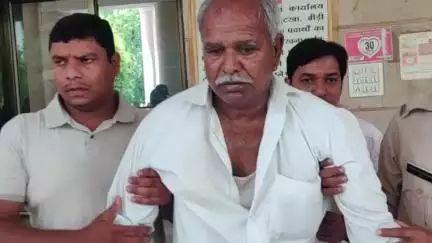 इंदौर: जनसुनवाई में एसिड पीने वाले किसान की मौत, अधिकारियों की लापरवाही बनी वजह, मामले की जांच जारी