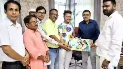 चास: बोकारो उपायुक्त ने जनता दरबार में विभिन्न सामाजिक संगठनों/प्रतिनिधियों से की मुलाकात