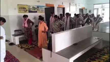 मंझनपुर: योग दिवस की तैयारी में जुटा करारी CHC, विशेषज्ञों ने दिए स्वस्थ जीवन के मंत्र